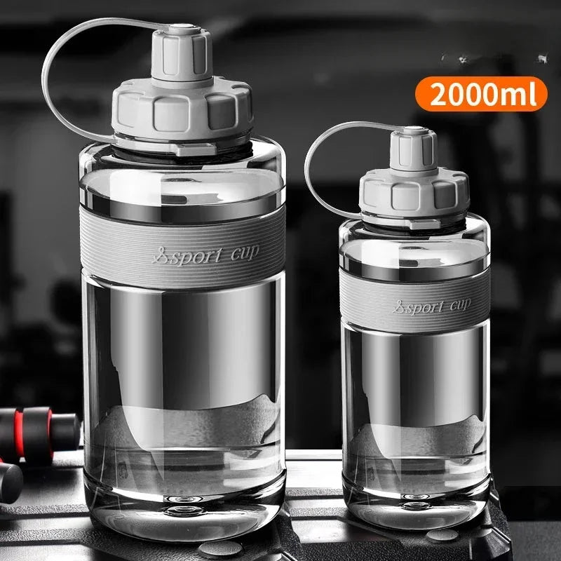 Botella Deportiva de Agua 2L con Pajilla – Botella Fitness de Gran Capacidad para Gimnasio y Deporte